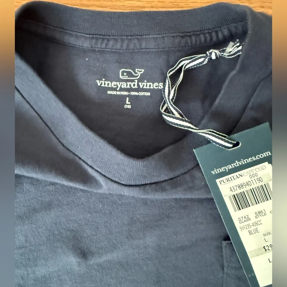 Vineyard Vines Dark Blue Long Sleeve with Flag Whale - Picture 4 of 4